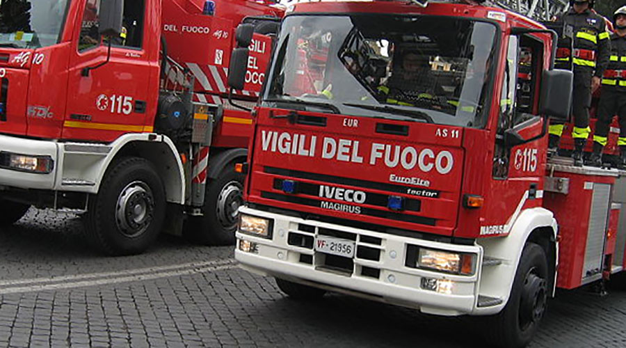 Rome building collapses amid explosion, at least 5 injured