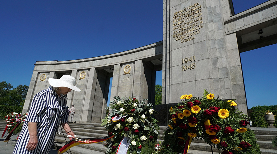 The memorial to the Soviet soldiers killed in the Battle of Berlin in April - May 1945, in Tiergarten, Germany © Igor Zarembo