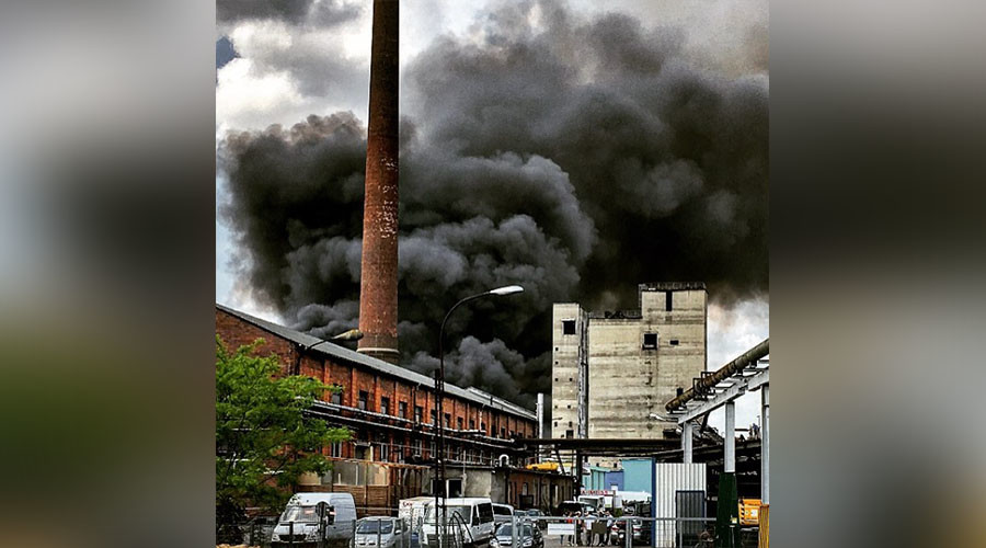 Landmark shopping center goes up in flames in Berlin (VIDEOS, PHOTOS)
