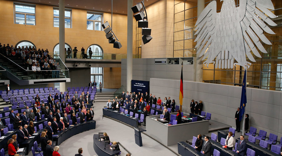 German MP recites notorious anti-Erdogan poem in front of Bundestag (VIDEO)