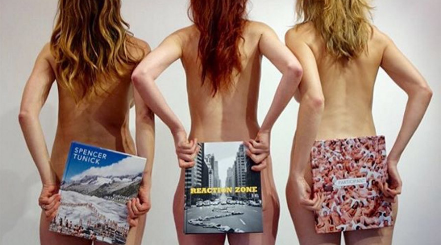 Photoshoot with 100 naked women to greet Trump & RNC in Ohio