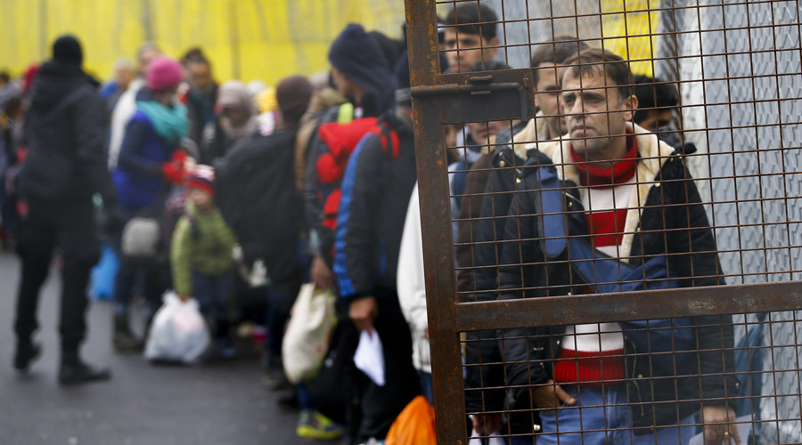 Austria passes law to shut off border if refugee influx is too great