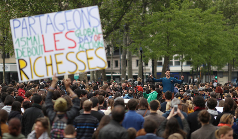 Thousands gather across Europe for Global Debout protests