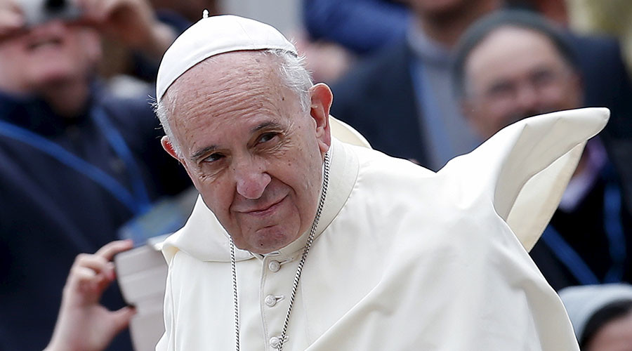‘State must be secular, single-religion states end badly’ – Pope Francis to French Catholic paper