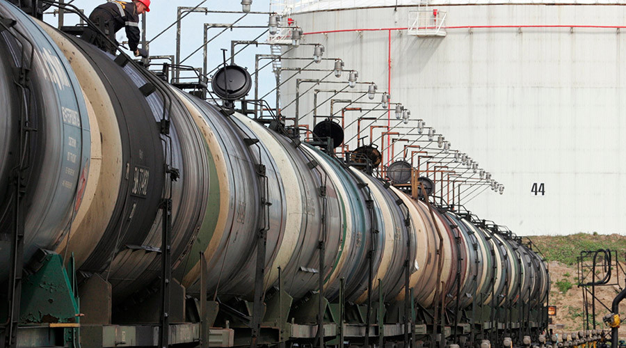 Russia’s oil exports up, but revenues down sharply