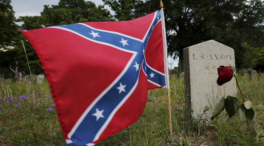 House votes to ban Confederate flag at veterans' cemeteries