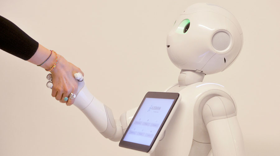 Robots to replace middle class professionals within 20yrs – scientists