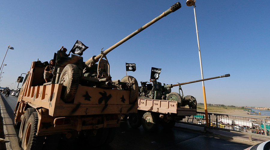 ISIS ‘bans civilians from leaving Raqqa’ amid reports of Kurds ‘preparing to attack’