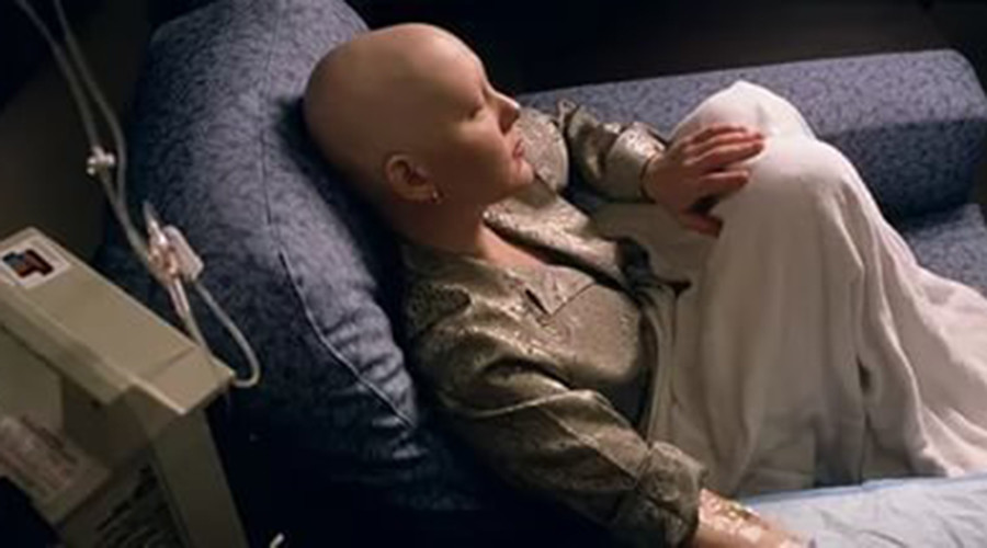 350,000 sign web petition to help cancer patient save her mortgaged flat - bank gives in