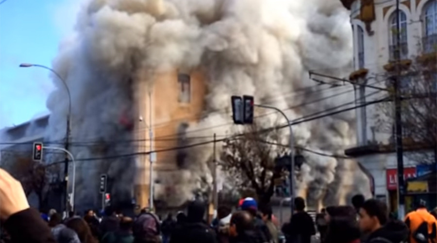One reported dead following anti-government riots in Chile (PHOTOS, VIDEO)