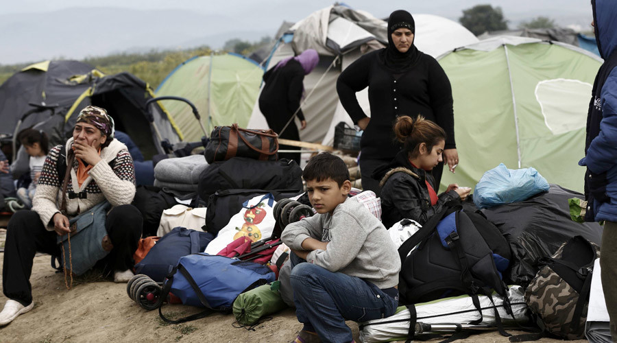 Greece starts clearing Idomeni migrant camp dubbed ‘modern Dachau’ (VIDEO)