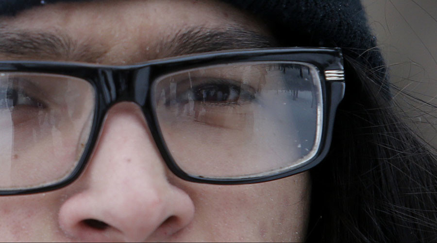 Unemployment, low wages make third of young Americans live with parents
