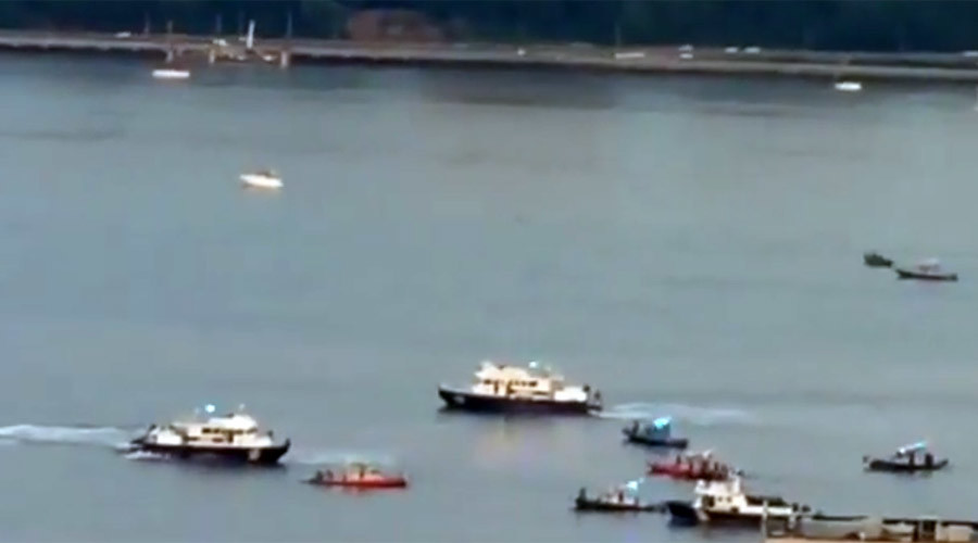 Plane crash in Hudson River, search and rescue ongoing