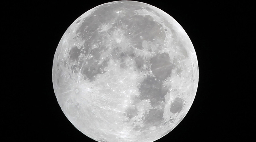 Russia to launch yearly manned flights to Moon starting 2025