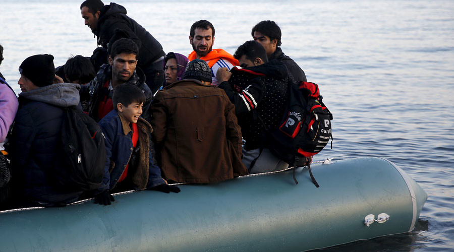 UK to boost border security to prevent migrants crossing English Channel