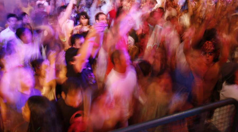 Unknown drug kills 2 young people at Florida music festival, 57 in hospital