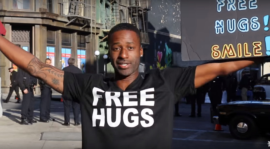 Man offers ‘free hugs’ at Trump rally, it goes as well as expected (VIDEO)