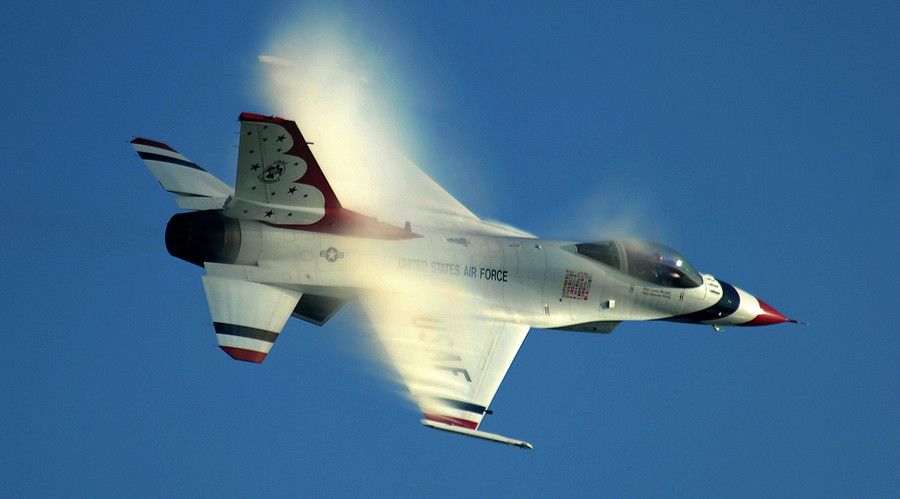 Thunderbird jet crashes just after Air Force Academy graduation flyover