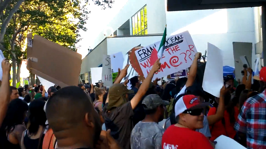 ‘F*** your wall!’: Trump protesters & supporters clash in San Jose as Ryan offers endorsement