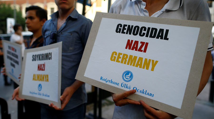 ‘They burned Jews, now slander us’: Protests in Turkey over German motion on genocide (VIDEO)