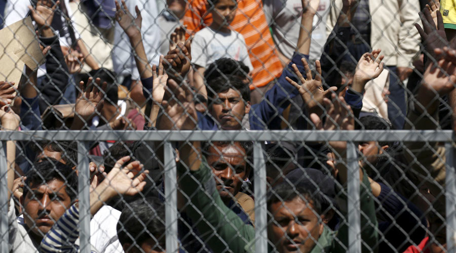 ‘Reckless & illegal’: Amnesty calls on EU to halt refugee deal with Turkey
