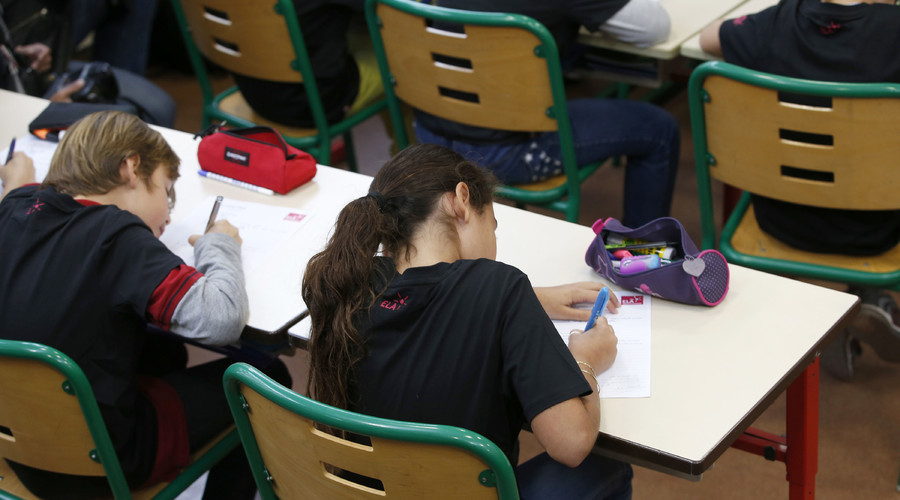 Christian fundamentalist schools teaching UK girls to submit to men
