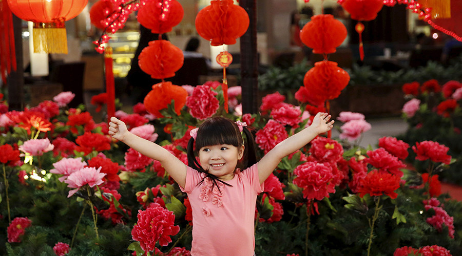 China central bank says economy will still grow 6.8% this year