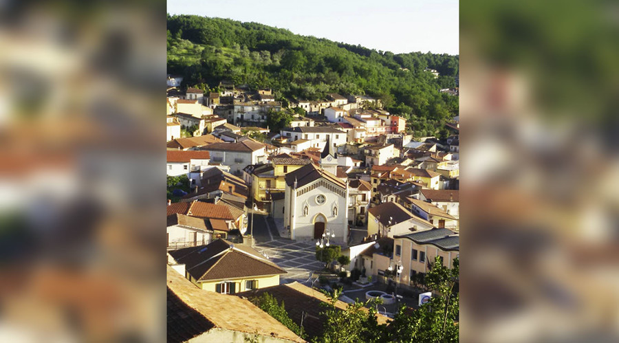 Italian mayor tries to sell cash-strapped town to Chinese investors on Facebook