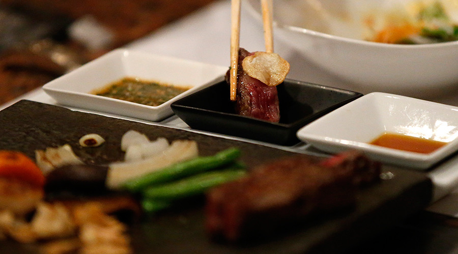 Weight-er! Japan’s first naked restaurant rejects overweight diners