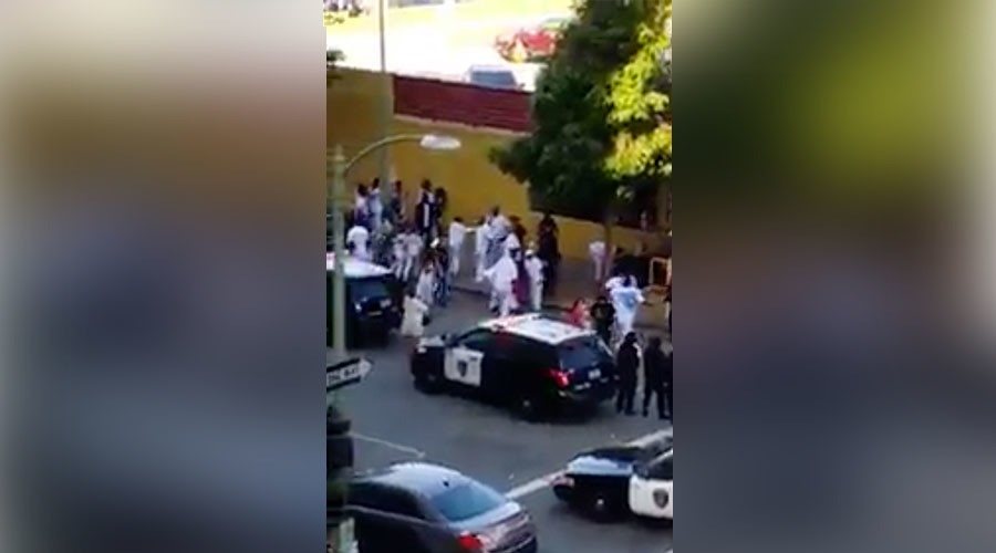 Teenage girl dead, 4 people injured in Oakland shooting