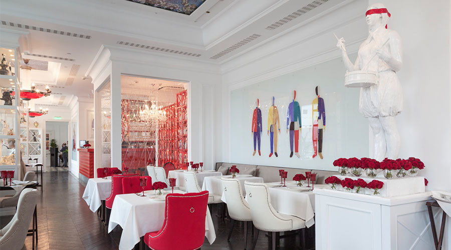 Posh restaurant near Kremlin ditches Visa & MasterCard to prop up Russian payment system