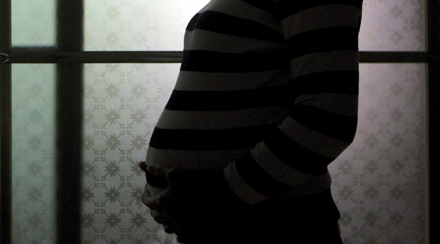 'Honor killing': Relatives murder Pakistani pregnant woman who married for love