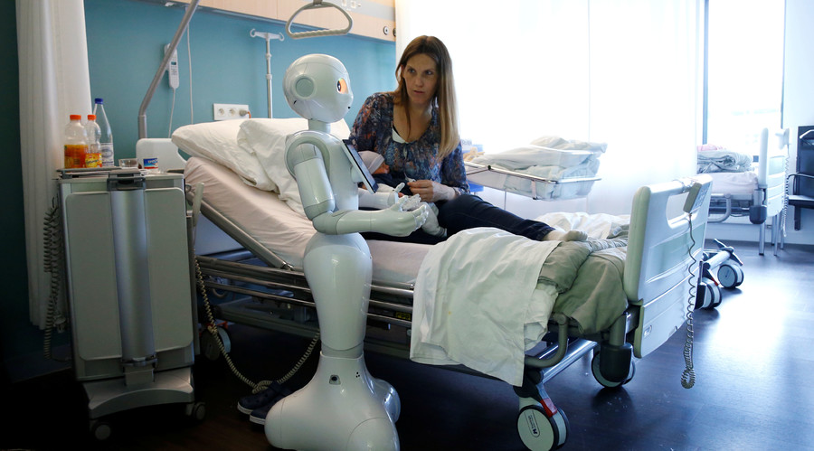 World’s first ‘emotional humanoid’ joins ranks at Belgian hospitals (VIDEO)