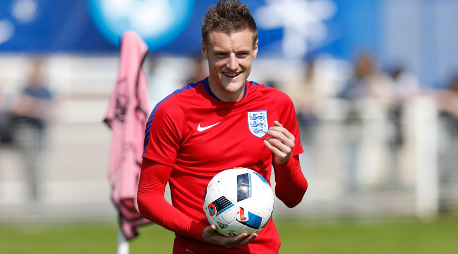 Red Bull, tobacco & no gym work: England striker Jamie Vardy revels in unorthodox regime