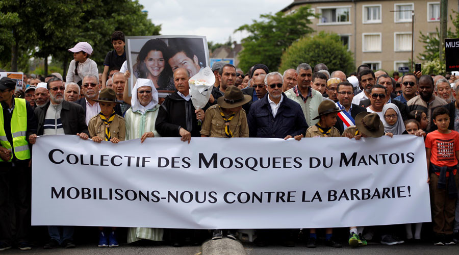 ‘I am the police’: French Muslims rally to honor police officers killed by extremist