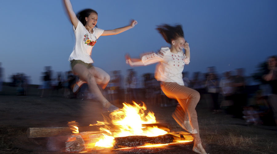 ‘Strawberry‘ solstice a pagan delight on a moonlit night