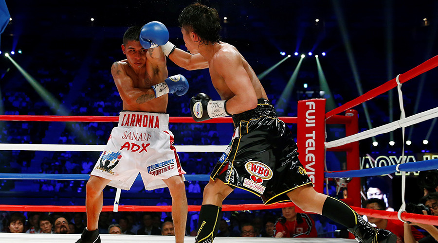Boxing promoter offers free ad space to Latino voter group