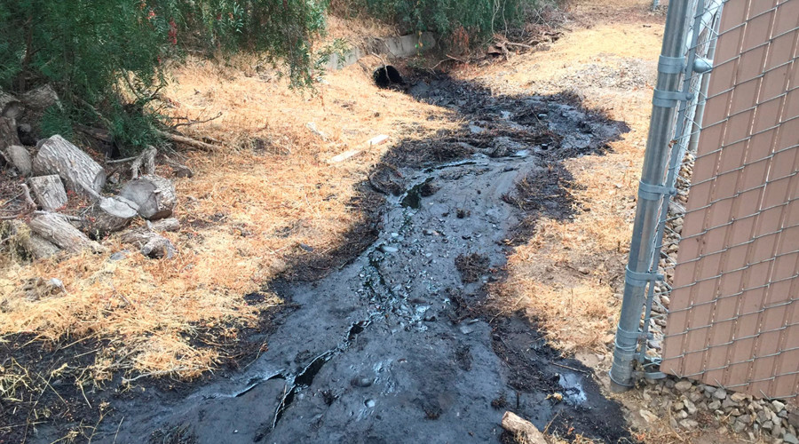 29,400 gallons of oil spill near ocean in Southern California