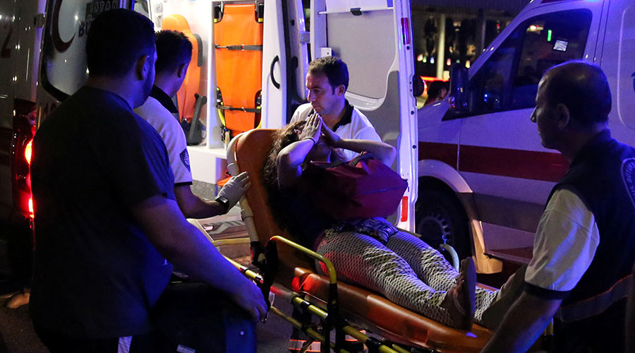 #PrayForTurkey: Twitter mourns Istanbul carnage