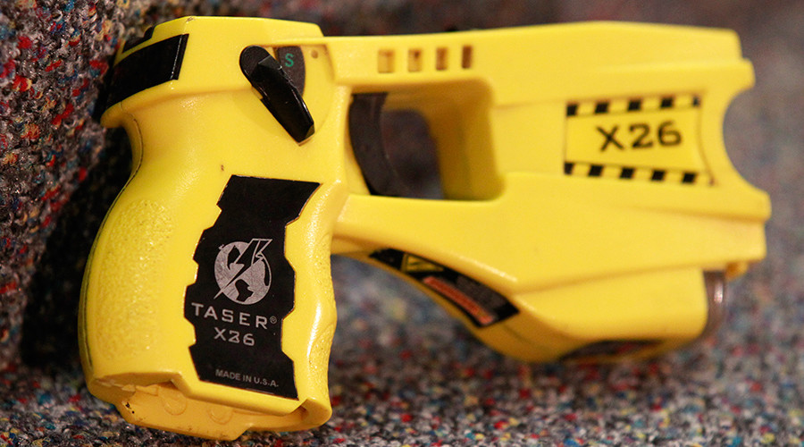 Connecticut cops use Tasers more against Hispanics & blacks – report