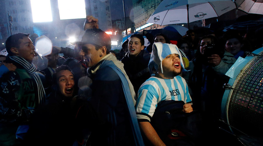 ‘Do not go, Lio’: Hundreds of football fans rally to plea for Argentina star Messi’s return