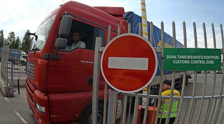Ukraine to limit transit of Russian goods in response to Kremlin