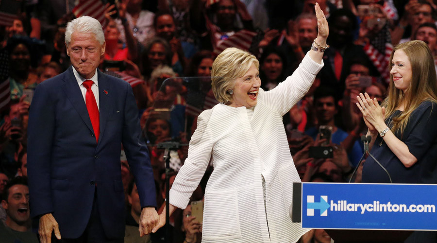 ‘Foreign powers could blackmail Hillary Clinton over email contents’