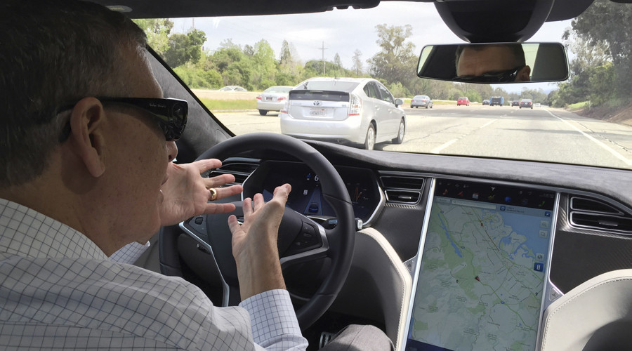 Tesla’s Autopilot back in spotlight as 2nd self-driving crash reported