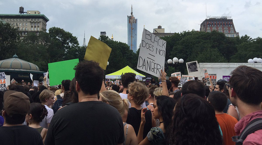 Dozens arrested during national protests over fatal shootings of Sterling and Castile (PHOTOS/VIDEO)