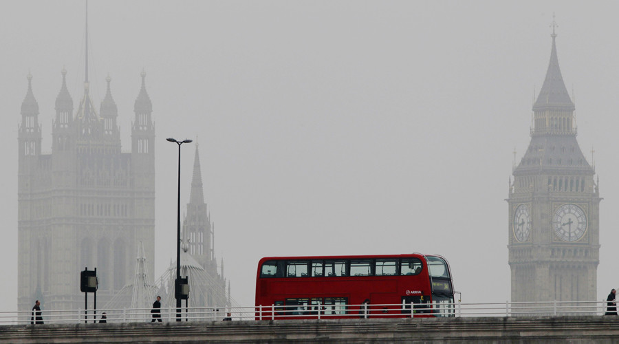 Moody’s cuts growth forecasts for UK & EU over Brexit anxiety