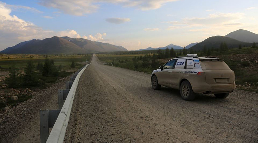 German team drives VW Touareg 15,000km from Magadan to Lisbon in record 154 hours