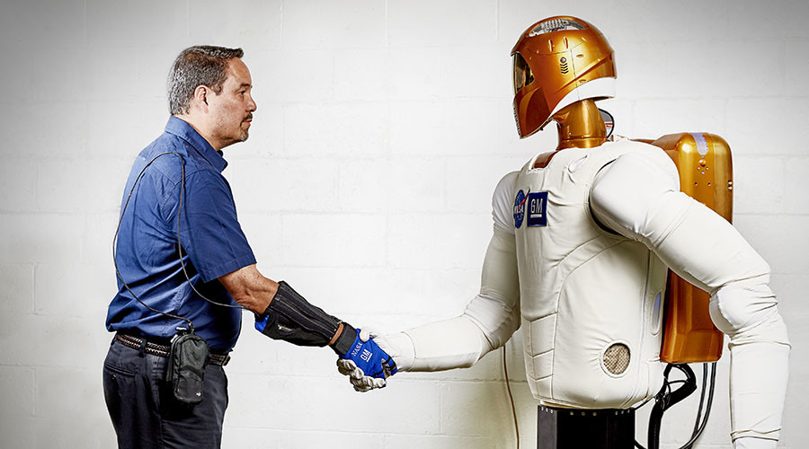 The power of glove: GM & NASA create robotic helping hand to fight fatigue (VIDEO)