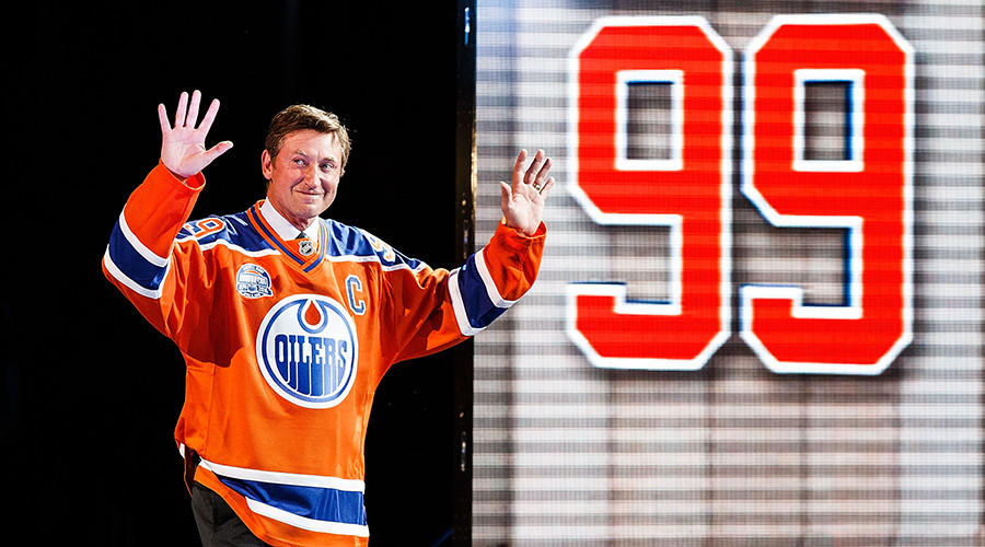 More than $200K for a card: Wayne Gretzky to set new hockey record at auction
