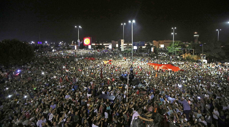 Turkey post-coup purge: Licenses of 21,000 teachers revoked, 1,577 deans ordered to resign